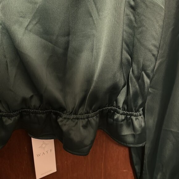 NWT WAYF Open Back Blouse - Picture 2 of 8